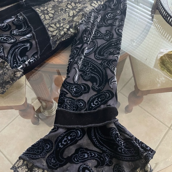 Silk Aris A Velvet & Lace jacket, bell sleeves, peplum style waist, 1XL - Picture 16 of 16